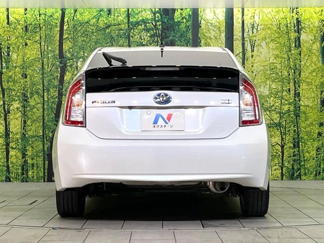 TOYOTA PRIUS 2013 Image 31