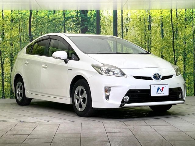 TOYOTA PRIUS 2013 Image 31