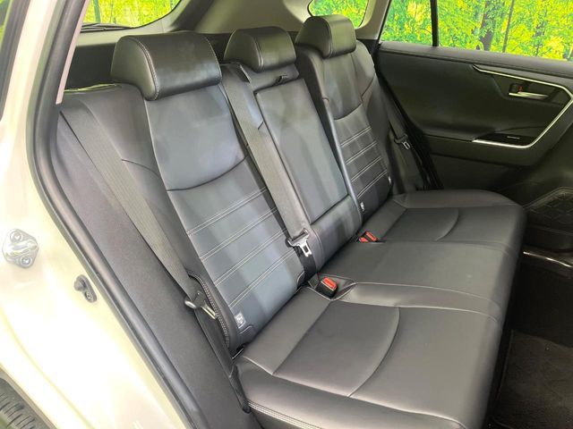 TOYOTA RAV4 HYBRID 4WD 2020 Image 31