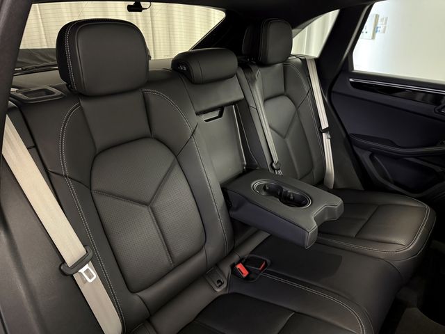 PORSCHE MACAN 2022 Image 31