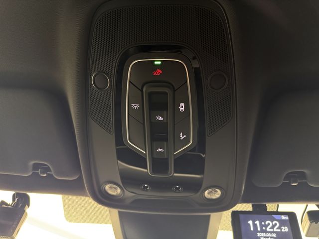 AUDI A6 AVANT 2023 Image 31