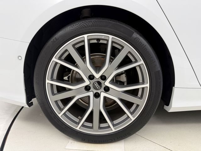 AUDI A6 AVANT 2023 Image 31