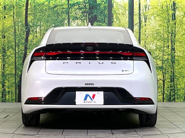 TOYOTA PRIUS 4WD 2023 Image 31