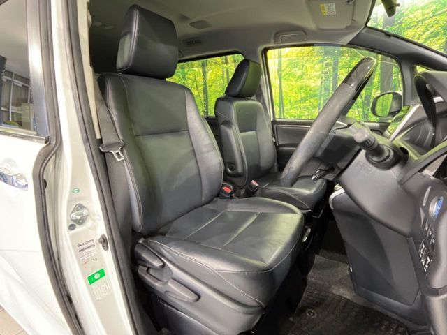 TOYOTA ESQUIRE HYBRID 2015 Image 31