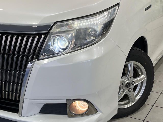 TOYOTA ESQUIRE HYBRID 2015 Image 31