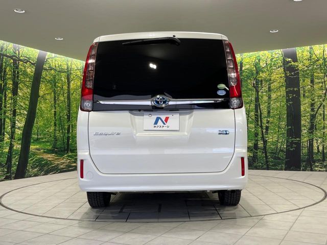 TOYOTA ESQUIRE HYBRID 2015 Image 31