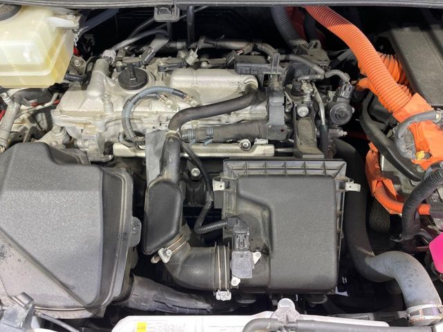 TOYOTA ESQUIRE HYBRID 2015 Image 31