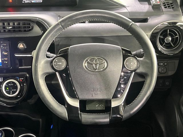 TOYOTA AQUA 2018 Image 31
