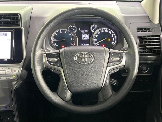 TOYOTA LANDCRUISER PRADO 2023 Image 31