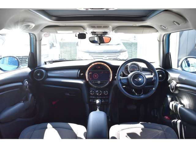 BMW MINI COOPER 5DOO 2015 Image 31