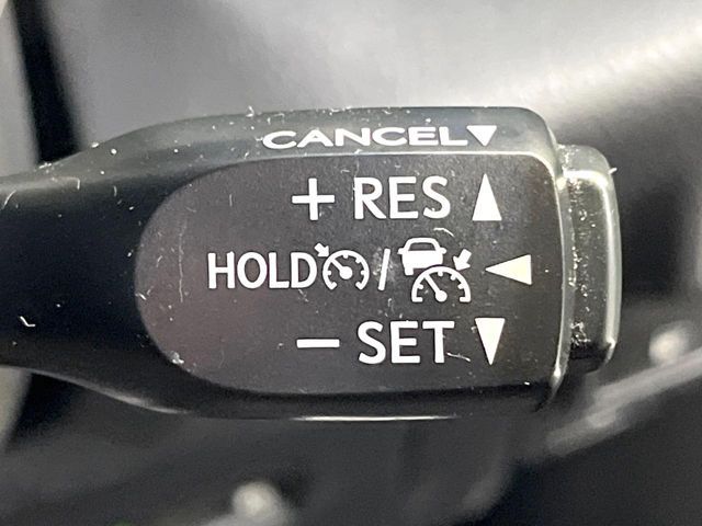 TOYOTA C-HR 2017 Image 31