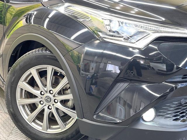 TOYOTA C-HR 2017 Image 31