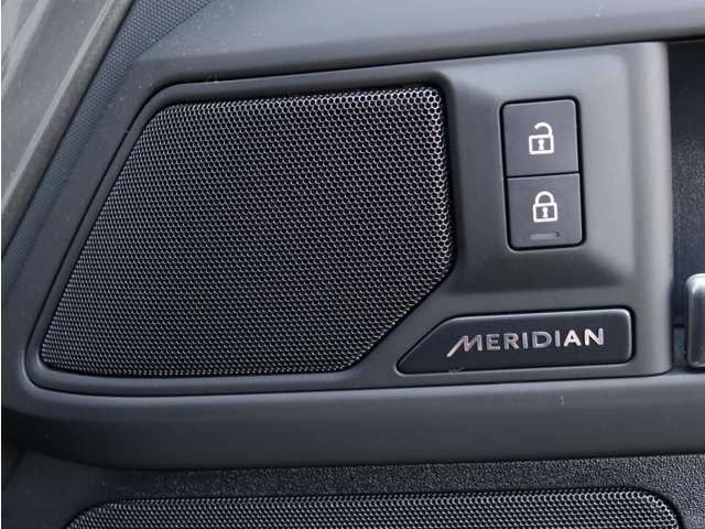 ROVER DEFENDER 2025 Image 31