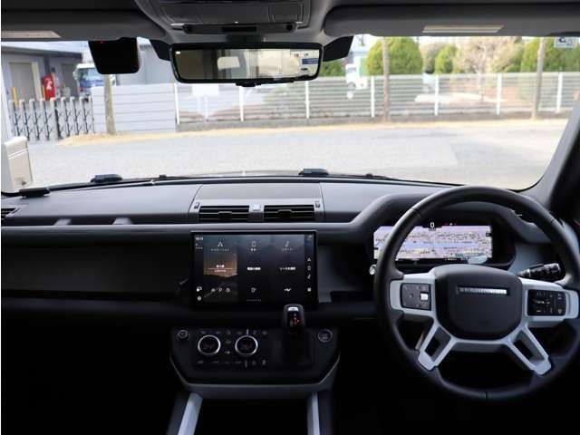 ROVER DEFENDER 2025 Image 31