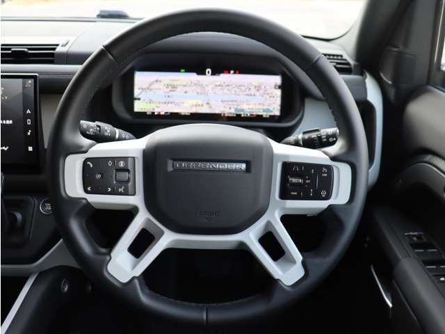 ROVER DEFENDER 2025 Image 31