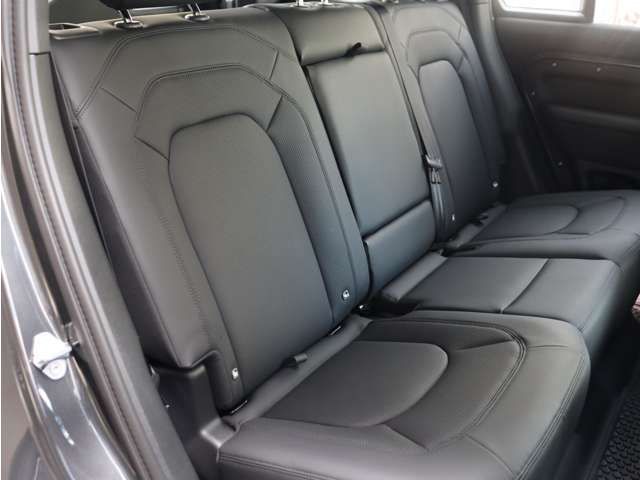 ROVER DEFENDER 2025 Image 31