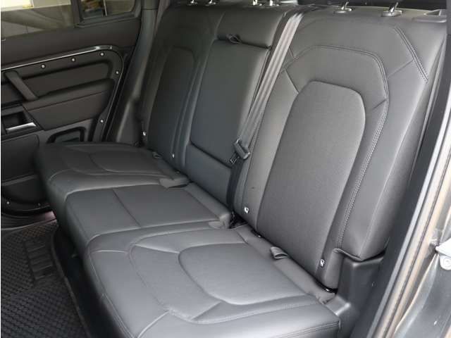 ROVER DEFENDER 2025 Image 31