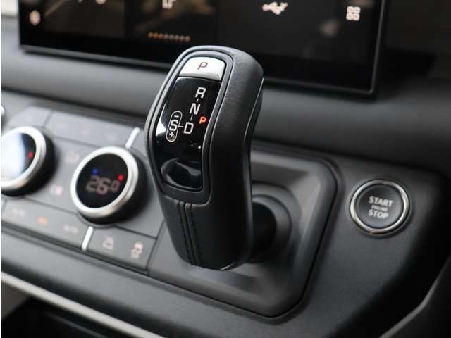 ROVER DEFENDER 2025 Image 31