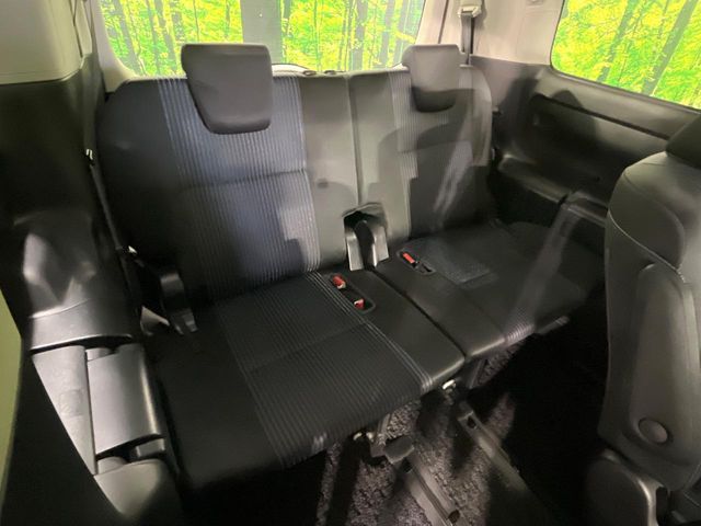 TOYOTA NOAH 2015 Image 31