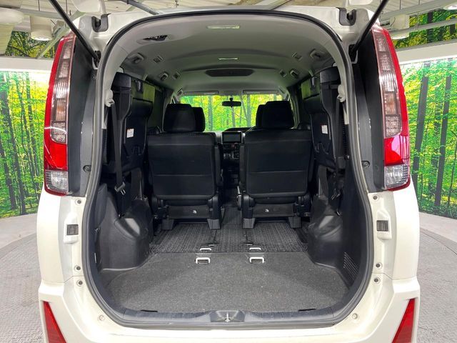 TOYOTA NOAH 2015 Image 31