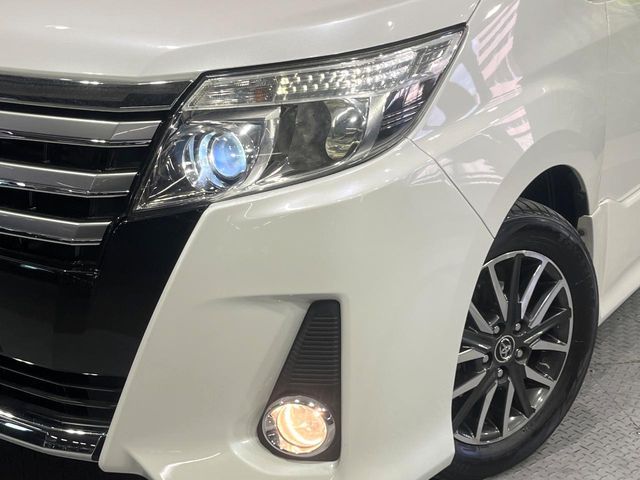 TOYOTA NOAH 2015 Image 31