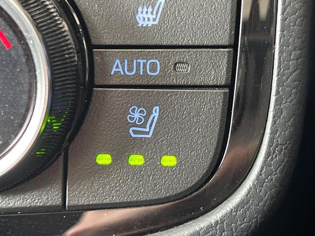 TOYOTA CROWN SEDAN HYBRID 2021 Image 31