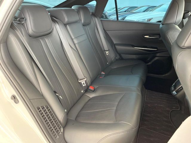 TOYOTA CROWN SEDAN HYBRID 2021 Image 31