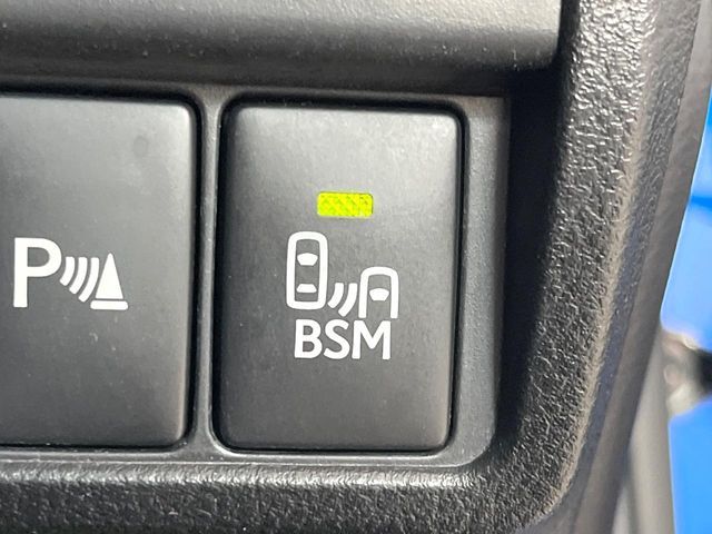 TOYOTA LEXUS RC300H 2015 Image 31