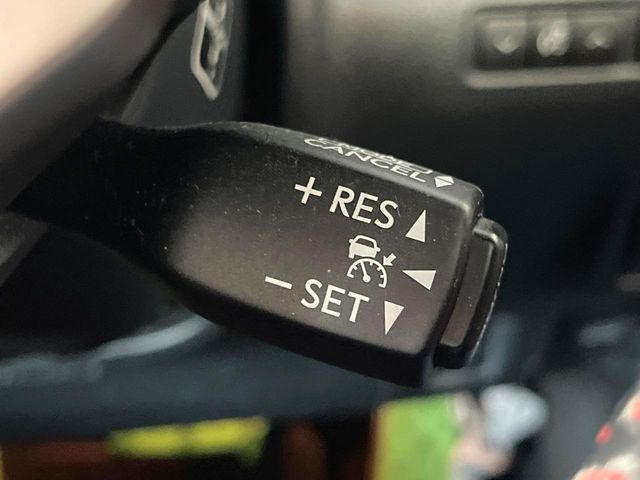 TOYOTA LEXUS RC300H 2015 Image 31