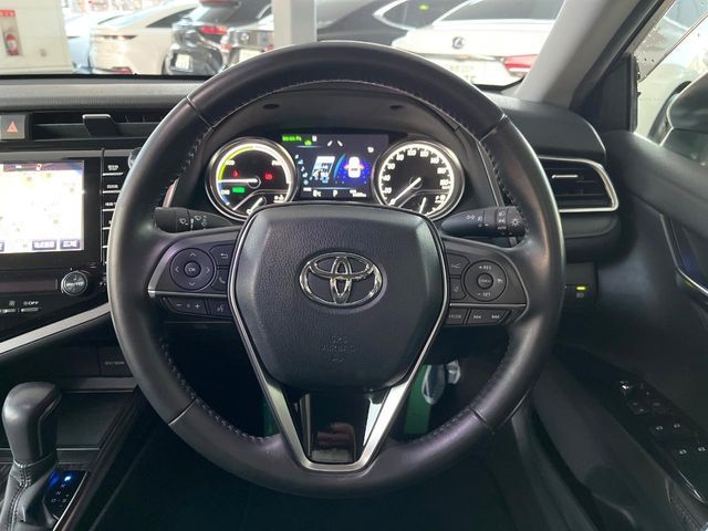 TOYOTA CAMRY HYBRID 2018 Image 31