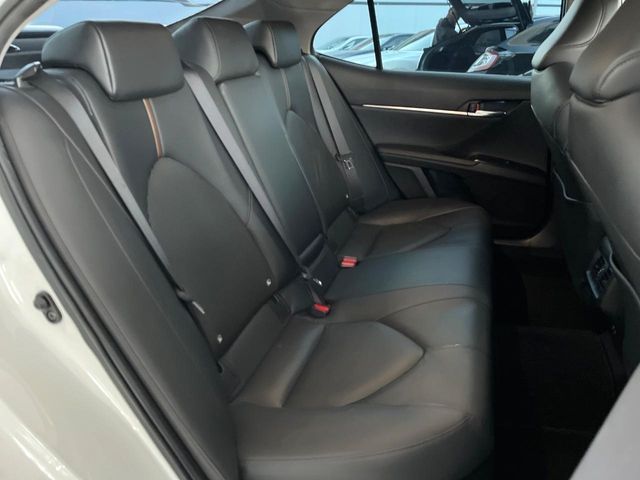 TOYOTA CAMRY HYBRID 2018 Image 31