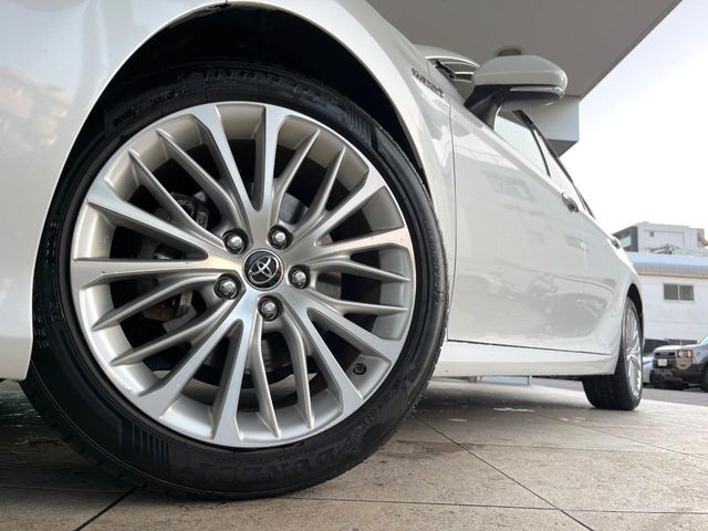 TOYOTA CAMRY HYBRID 2018 Image 31