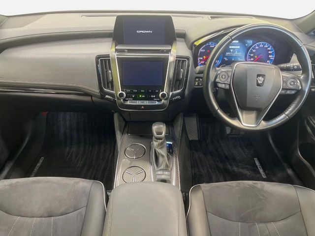 TOYOTA CROWN SEDAN HYBRID 2019 Image 31