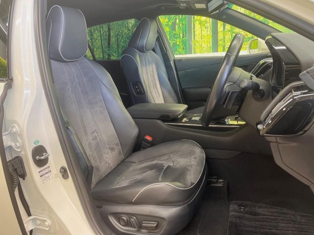 TOYOTA CROWN SEDAN HYBRID 2019 Image 31