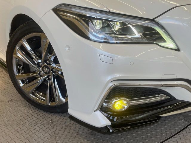 TOYOTA CROWN SEDAN HYBRID 2019 Image 31