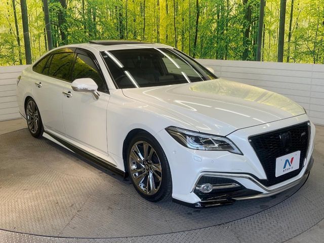 TOYOTA CROWN SEDAN HYBRID 2019 Image 31