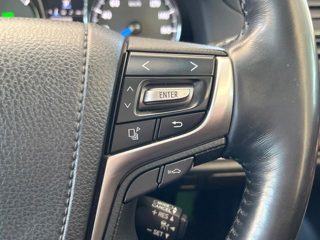 TOYOTA CROWN MAJESTA HYBRID 2016 Image 31