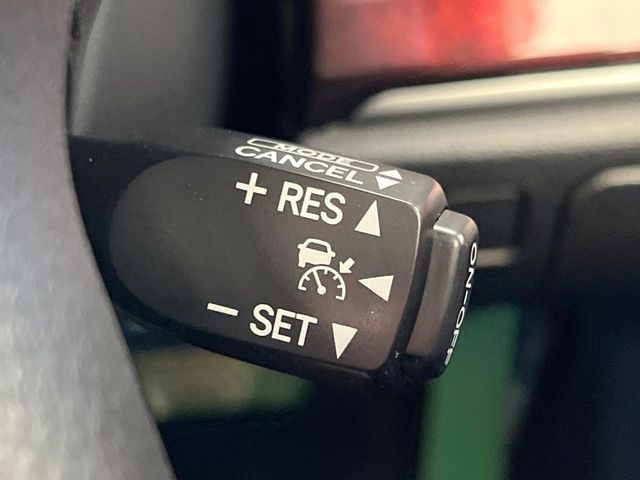 TOYOTA CROWN MAJESTA HYBRID 2016 Image 31