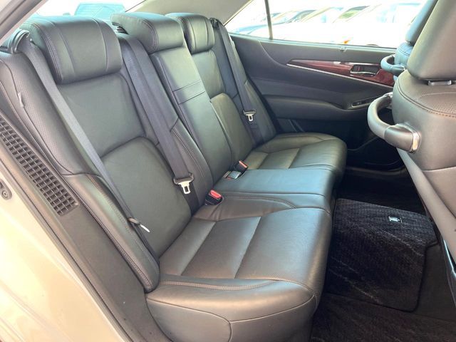 TOYOTA CROWN MAJESTA HYBRID 2016 Image 31