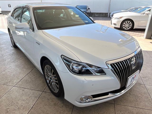 TOYOTA CROWN MAJESTA HYBRID 2016 Image 31