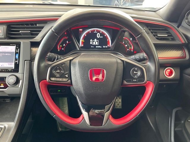 HONDA CIVIC HATCHBACK 2017 Image 31