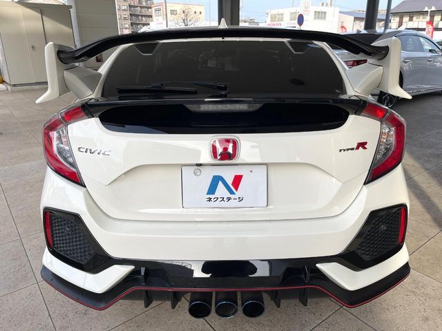 HONDA CIVIC HATCHBACK 2017 Image 31