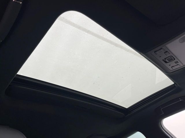 TOYOTA LEXUS LS460 2013 Image 31