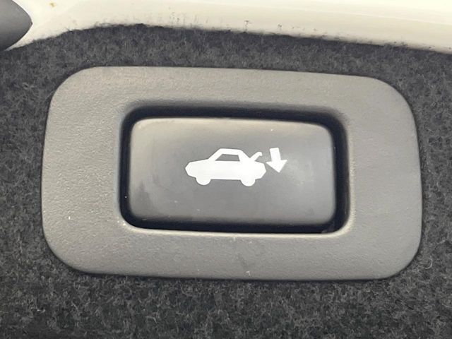 TOYOTA LEXUS LS460 2013 Image 31