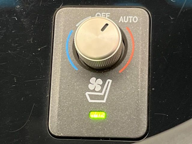 TOYOTA LEXUS LS460 2013 Image 31