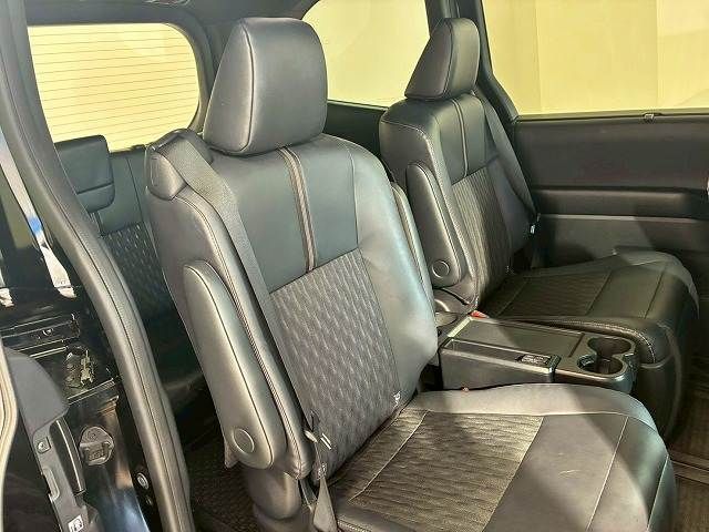 TOYOTA NOAH 2023 Image 31