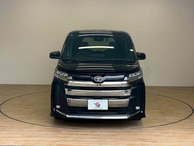 TOYOTA NOAH 2023 Image 31