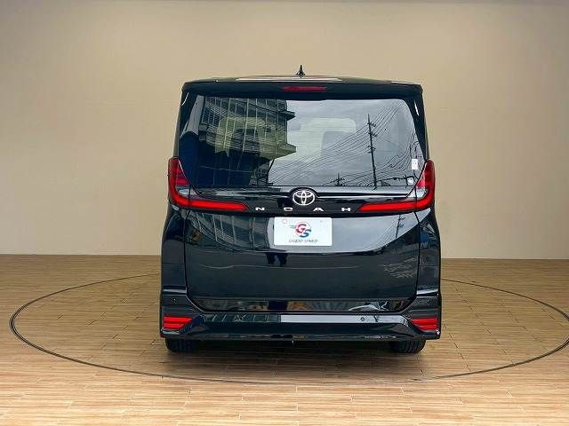 TOYOTA NOAH 2023 Image 31