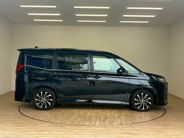 TOYOTA NOAH 2023 Image 31