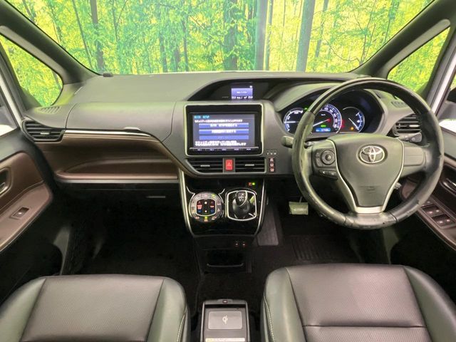 TOYOTA ESQUIRE HYBRID 2015 Image 31